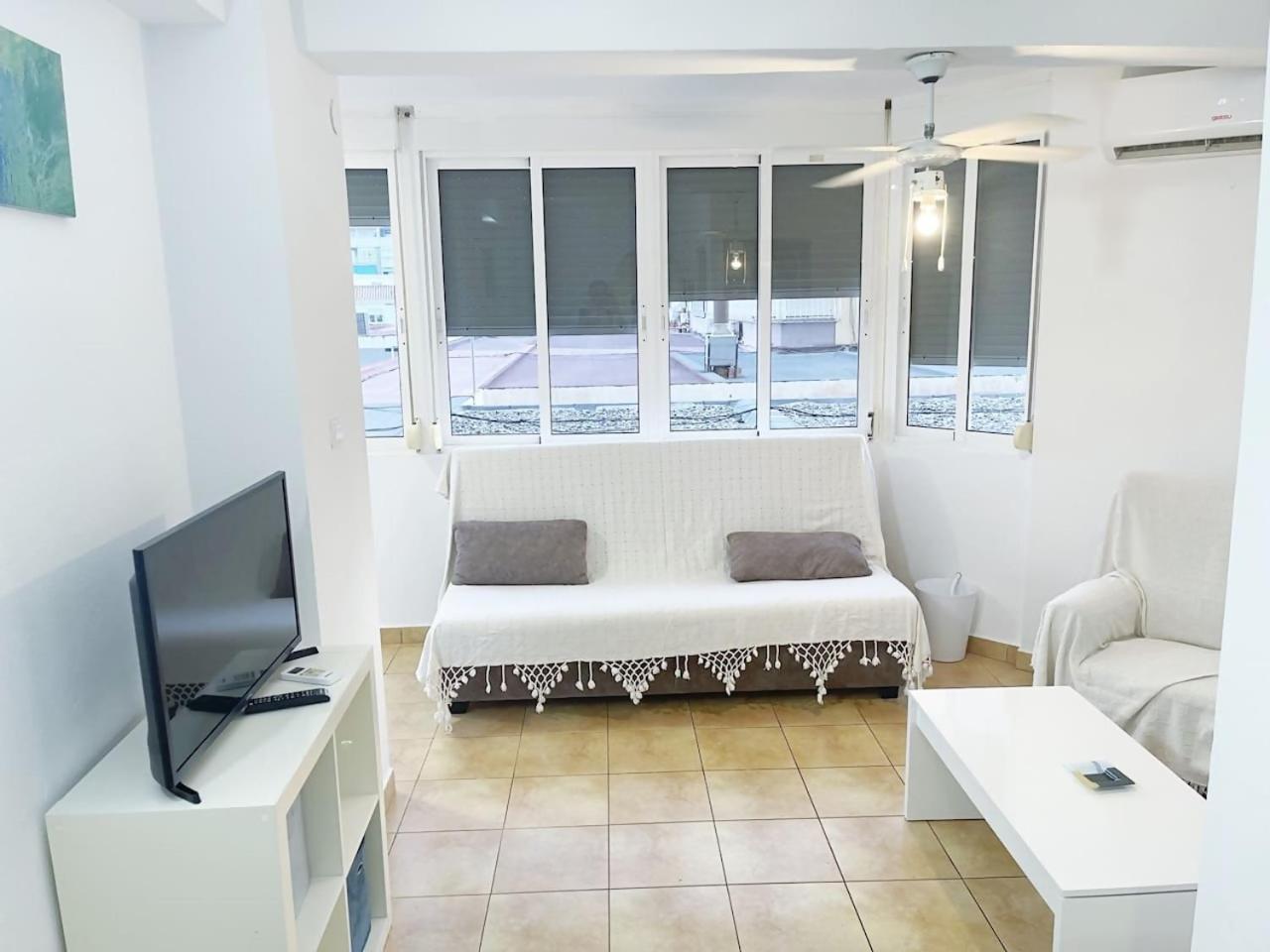Apartamento Centrico Plazamar 4 Piscina Torre Del Mar Zewnętrze zdjęcie